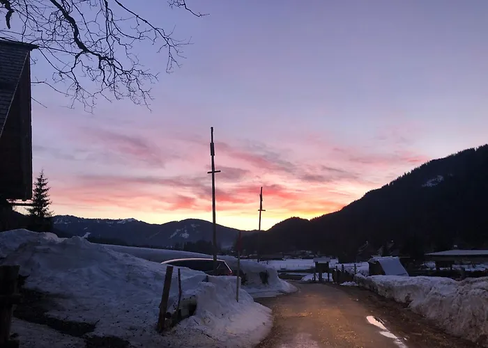 Idyllisches Hallstattnaehe Alpehytte